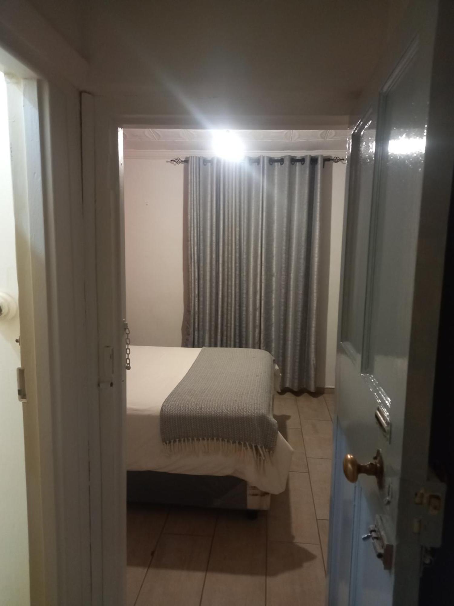 Choice Backpackers Lodge Bulawayo Ngoại thất bức ảnh
