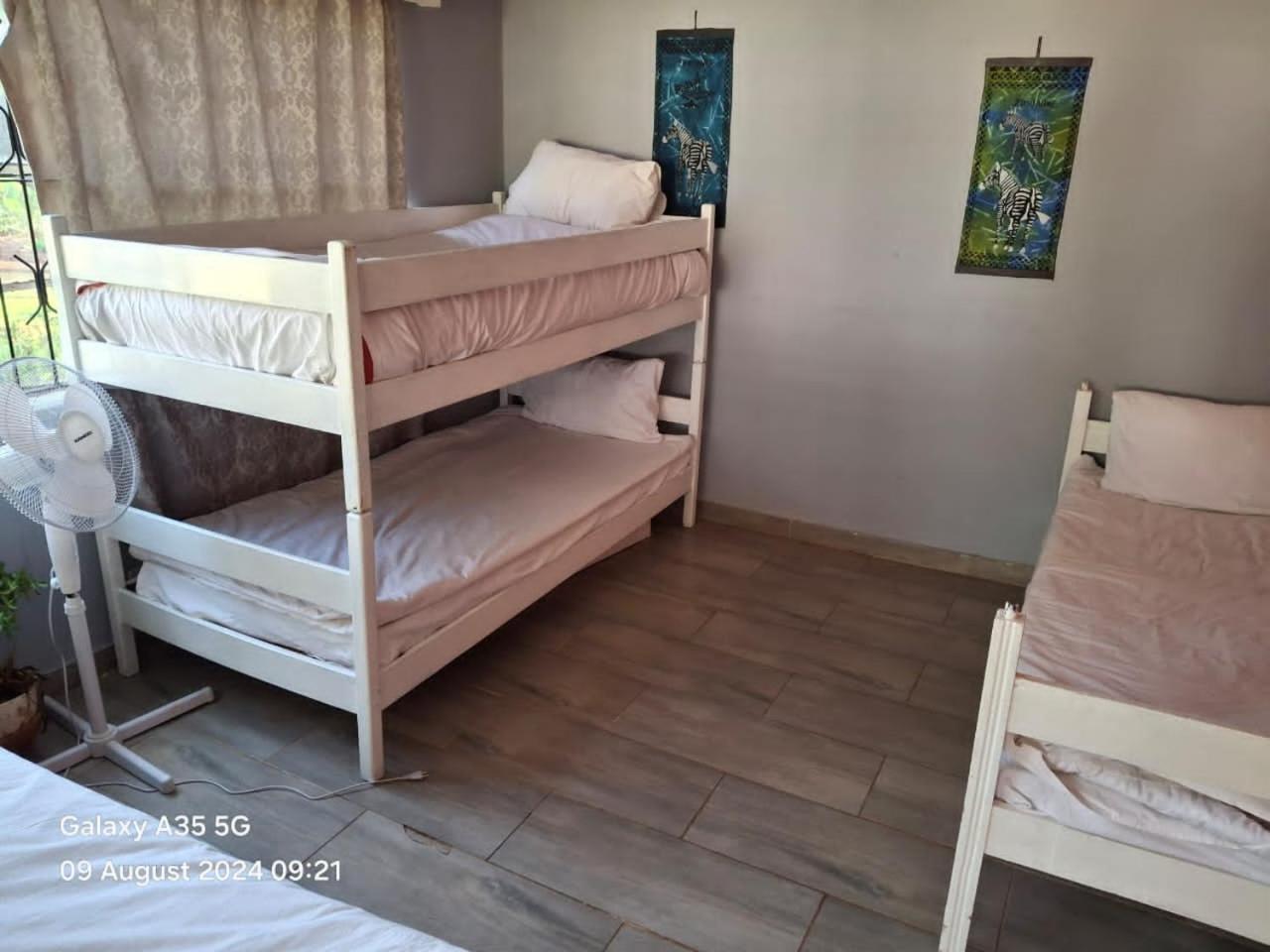 Choice Backpackers Lodge Bulawayo Ngoại thất bức ảnh