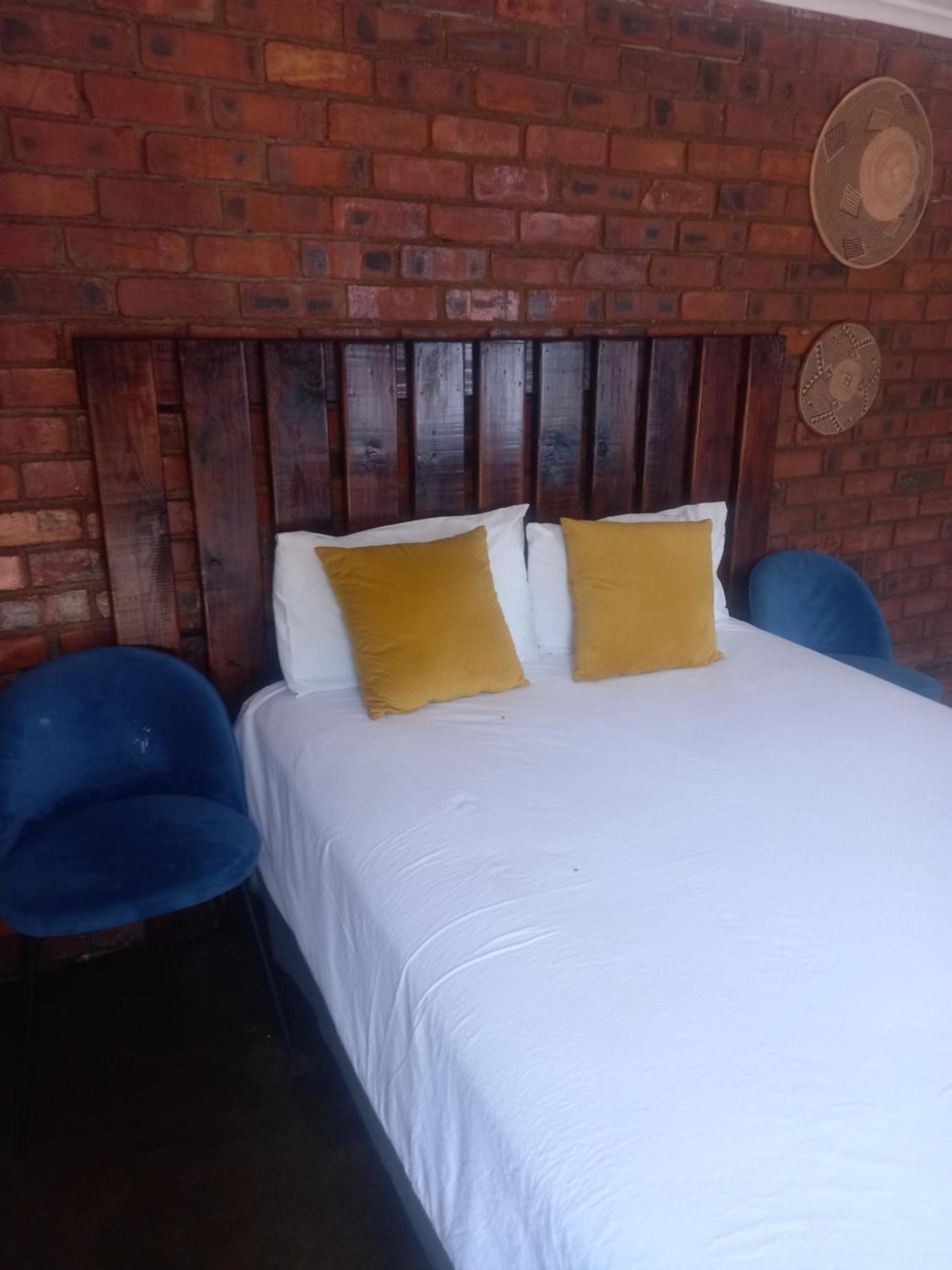 Choice Backpackers Lodge Bulawayo Ngoại thất bức ảnh